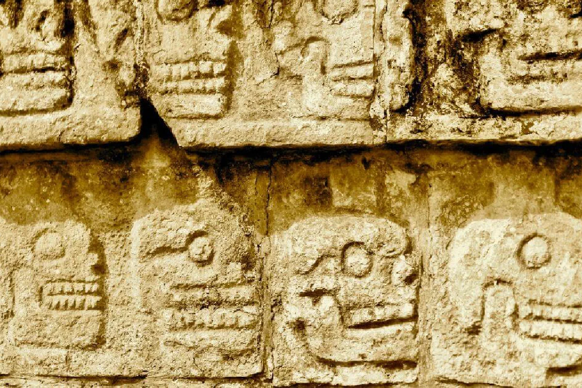 What is the 2012 Mayan prophecy?