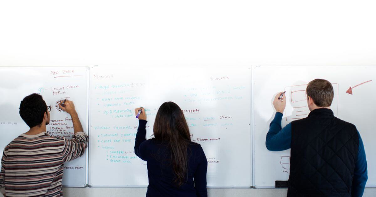 How do translators know what punctuation to use when translating the Bible?