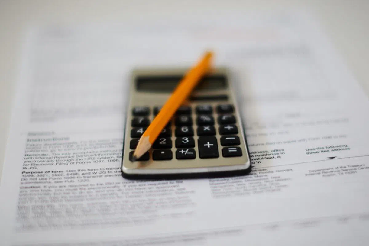 Does the Bible talk about paying taxes?