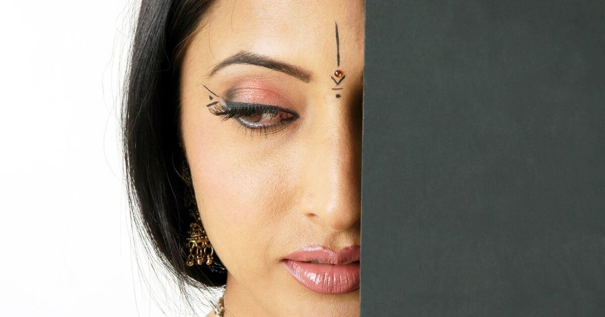 Is it okay for a Christian woman to wear a bindi?