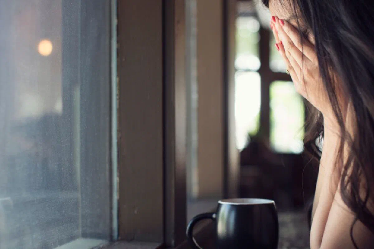 How should a Christian deal with depression? What does the Bible say about depression?