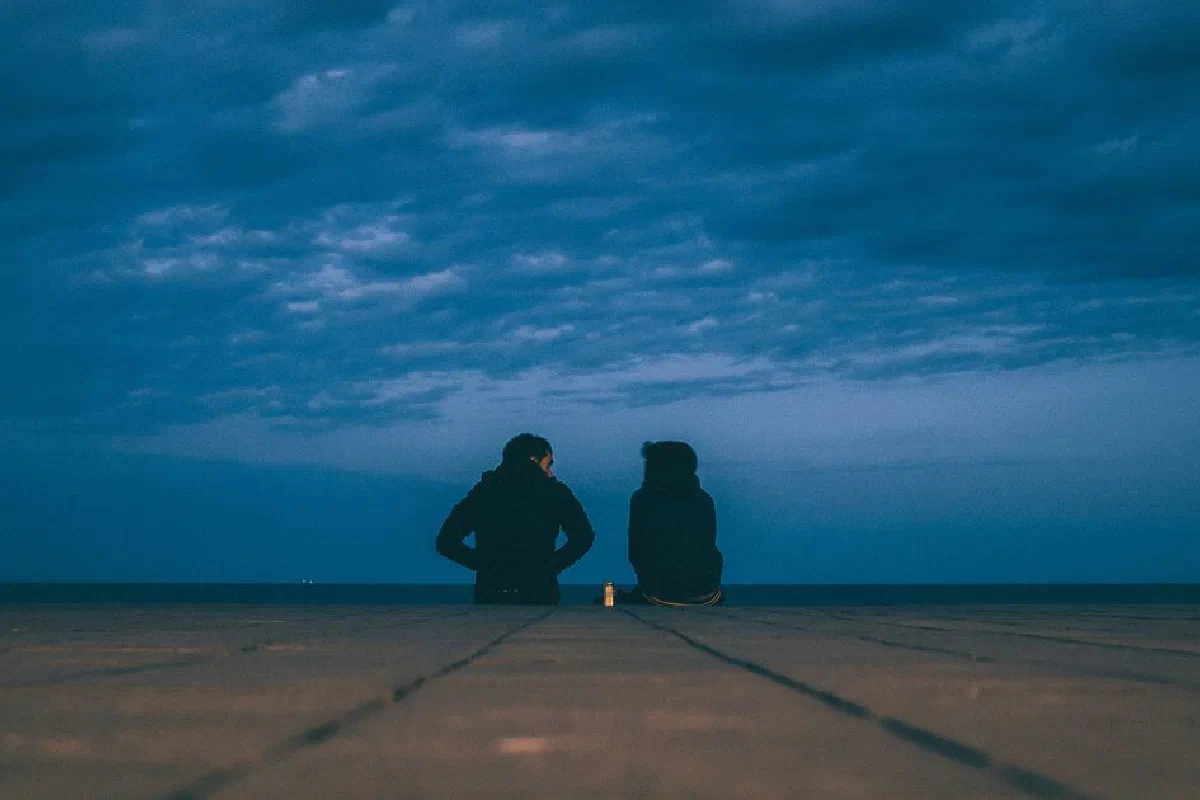 What should Christians do when they have disputes (Matthew 18:15–17)?