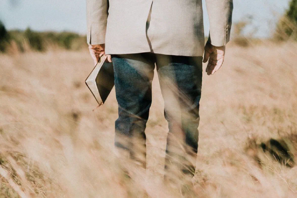 Christian ministry - What is it?
