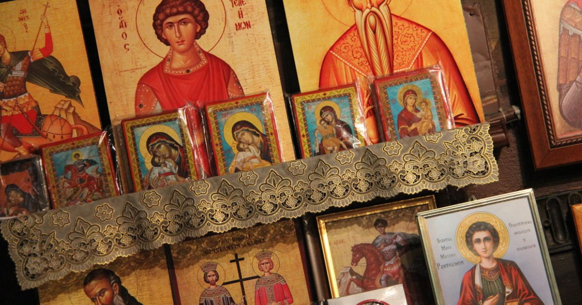 What does the Bible say about Christian saints? What are saints?