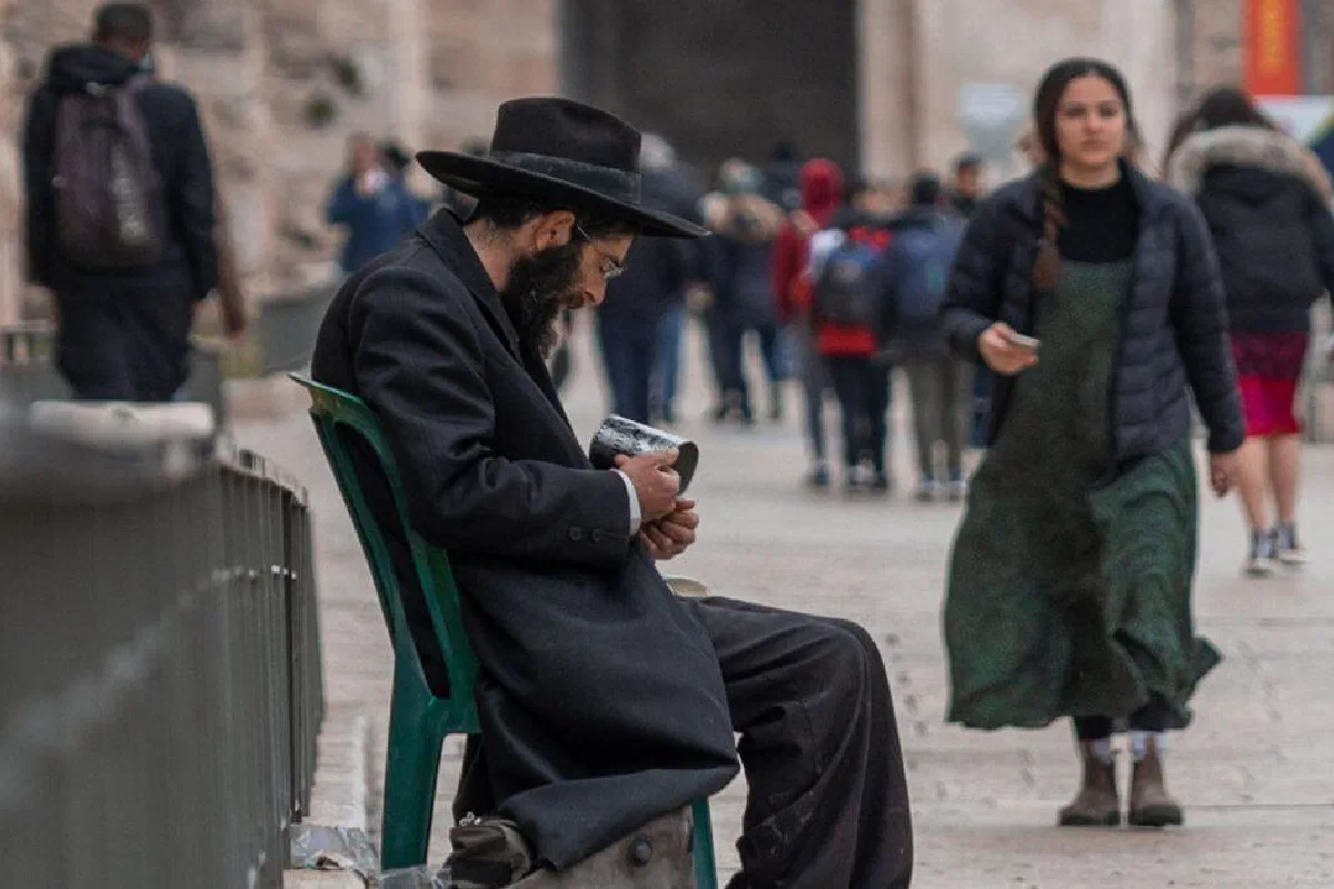 Why do the Jews no longer offer animal sacrifices? How do Jewish people today believe they can receive forgiveness from God?