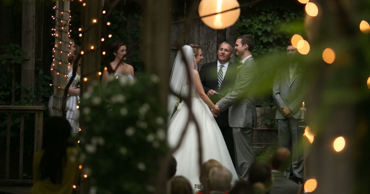What are some of the parallels between Jewish wedding traditions and our relationship to Christ?