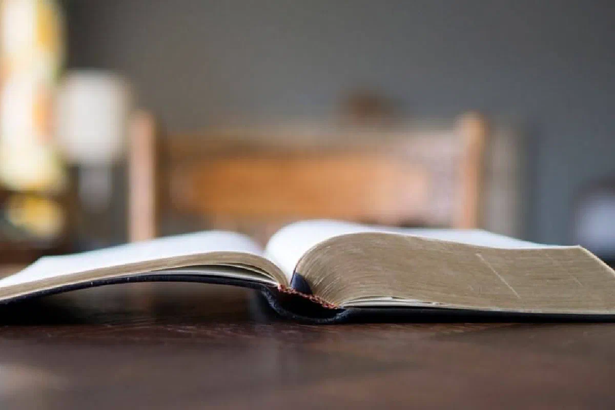 In Hebrews 4:8 in the King James Version, why is Joshua called 'Jesus'?