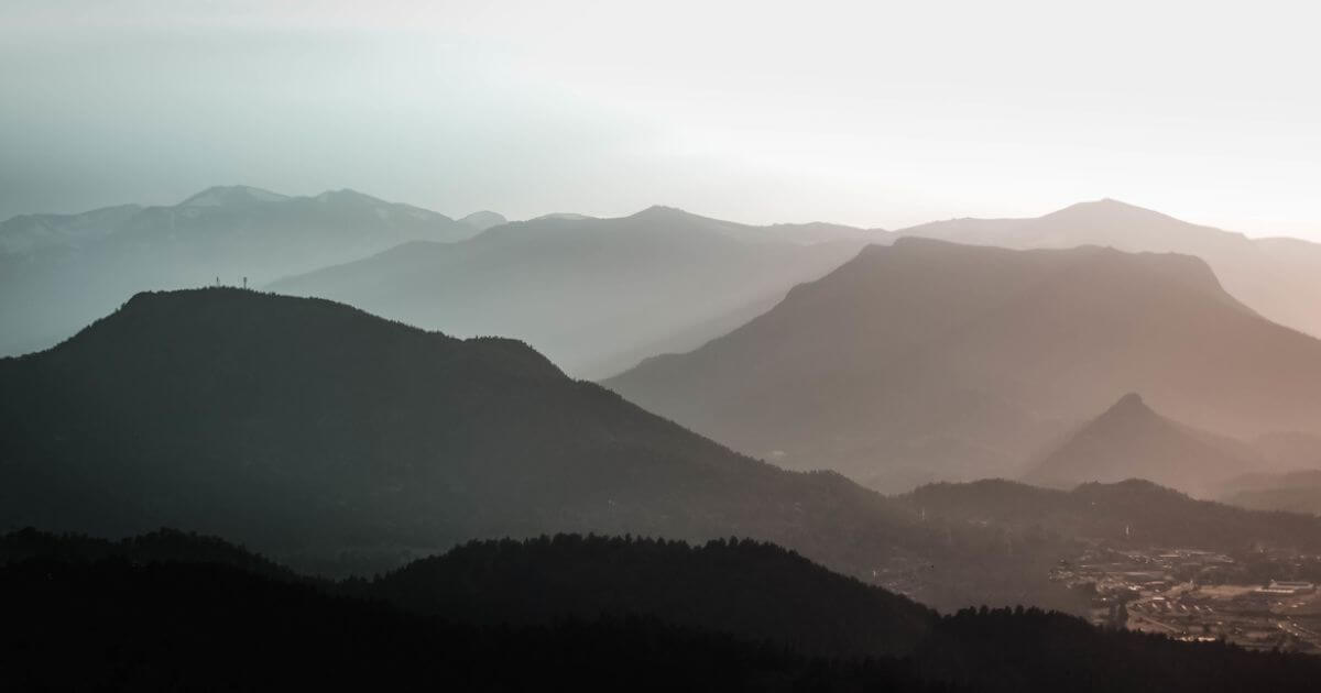 What is the significance of Mount Ephraim in the Bible?