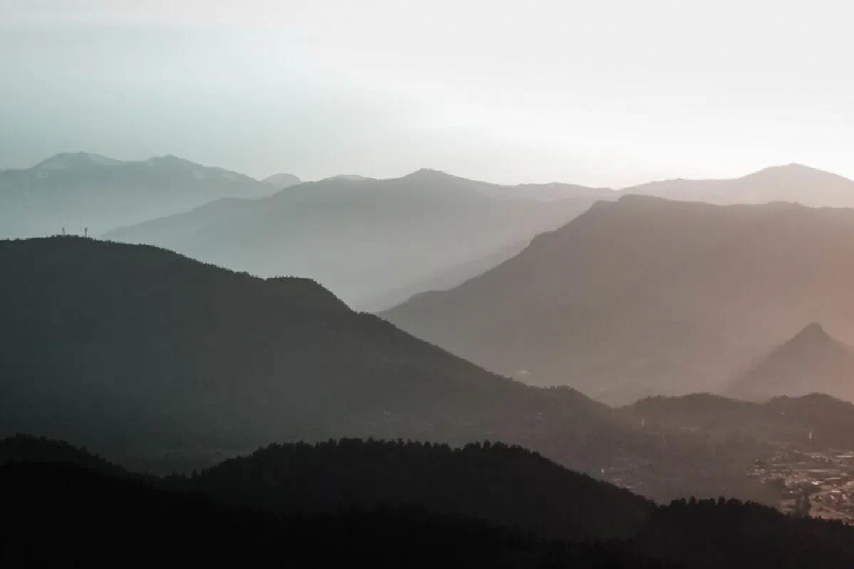 What is the significance of Mount Ephraim in the Bible?