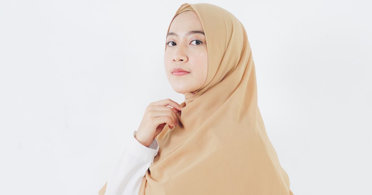 Why should a Muslim consider becoming a Christian?