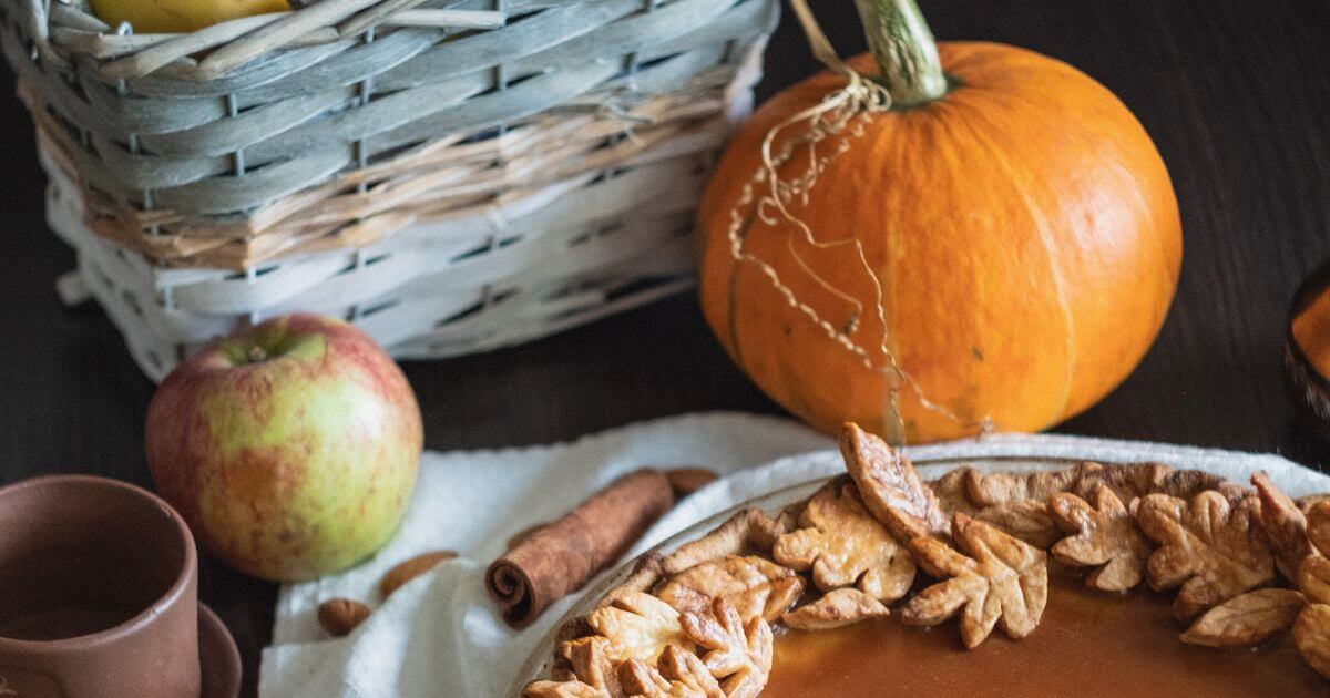 How should Christians in the U.S. view Thanksgiving?