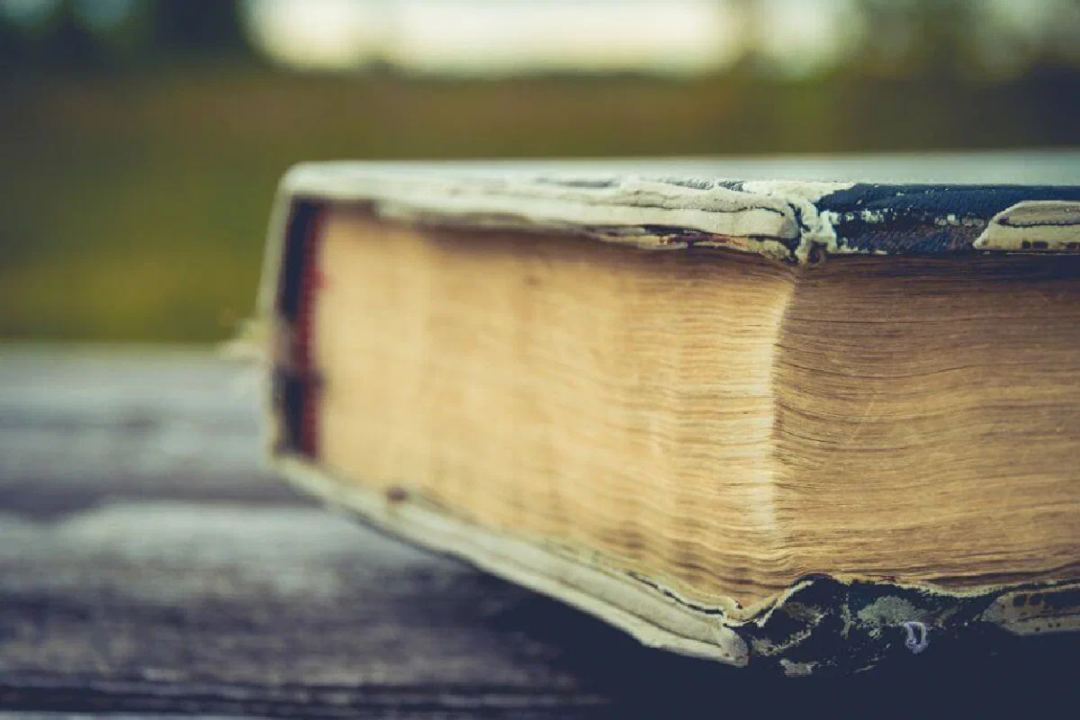 Is the Book of Enoch inspired writing? Should the Book of Enoch be in the Bible?