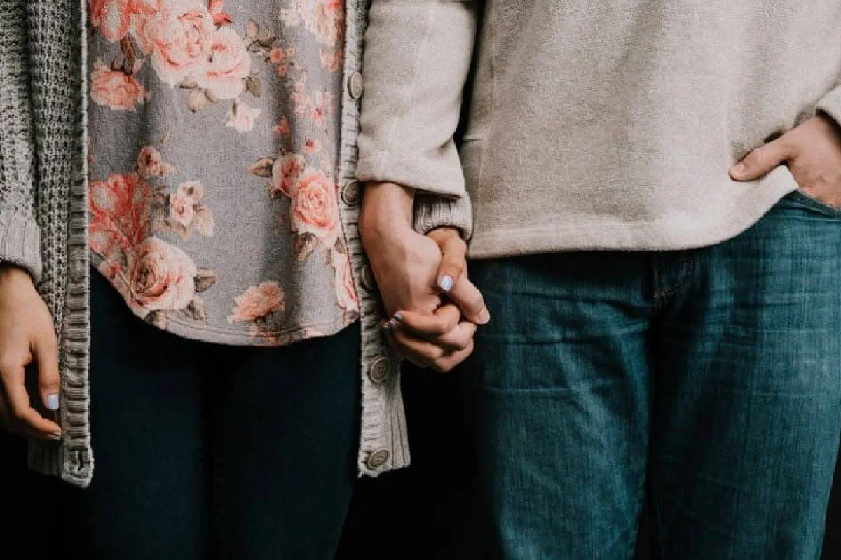 What are appropriate boundaries in dating?