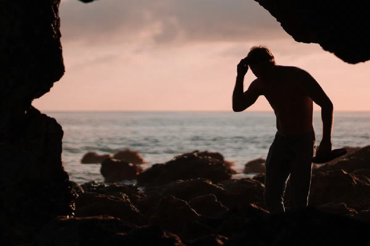 Does the Bible mention prehistoric men such as cavemen or Neanderthals?
