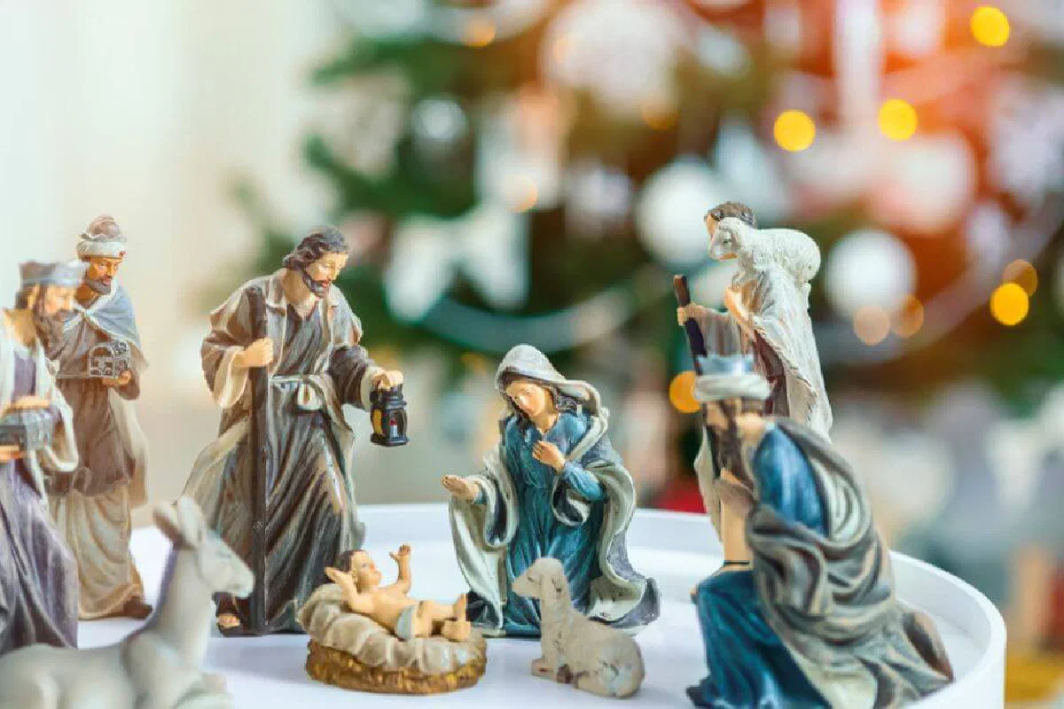 What is the meaning and purpose of a Christmas nativity?
