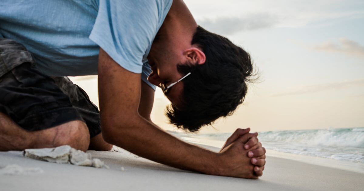 What does it mean to come boldly to the throne of grace (Hebrews 4:16)?