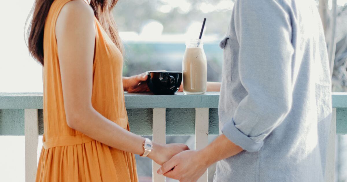 Does the Bible talk about dating / courting?