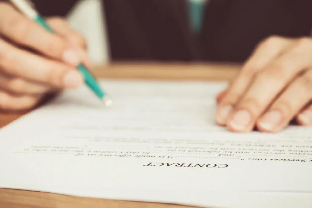 What is the difference between a covenant and a contract?