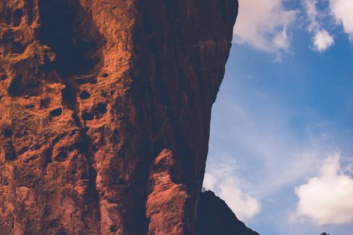 What does it mean to set your face like flint in Isaiah 50:7?