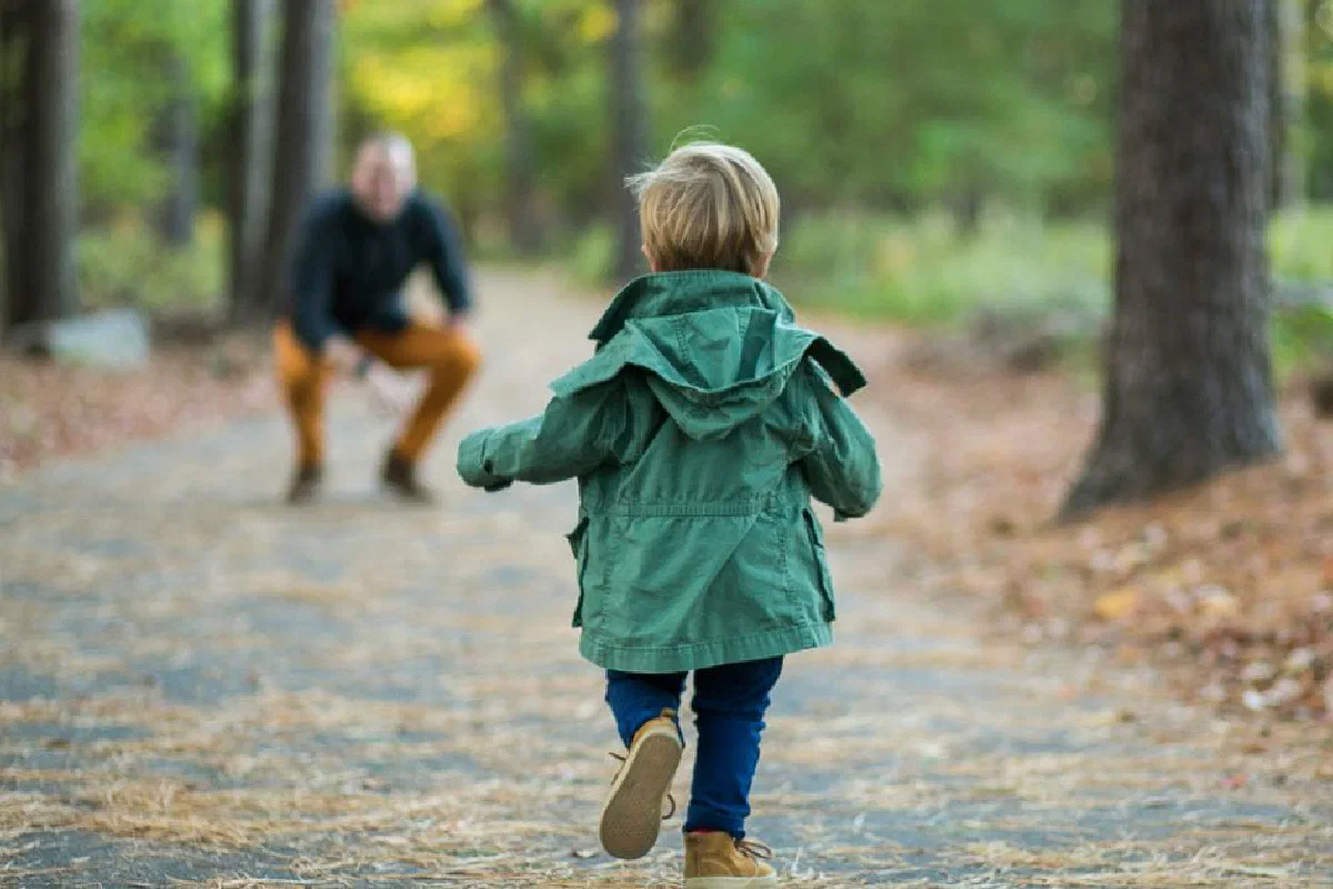 What should a Christian father be like according to the Bible?