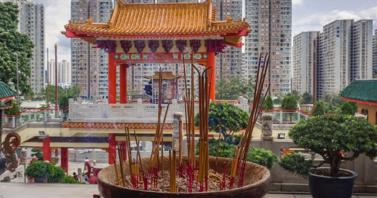 Feng shui – What is it? Is it okay for Christians to practice feng shui?