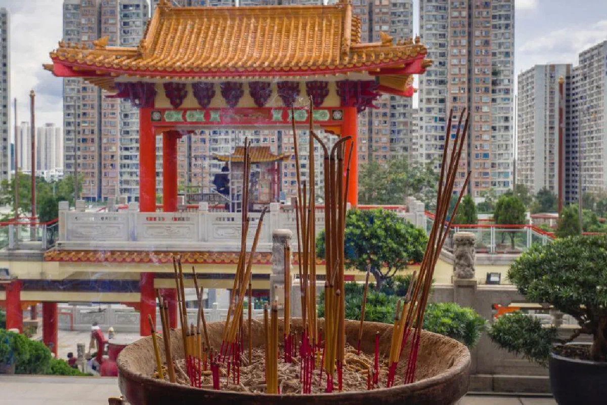 Feng shui – What is it? Is it okay for Christians to practice feng shui?