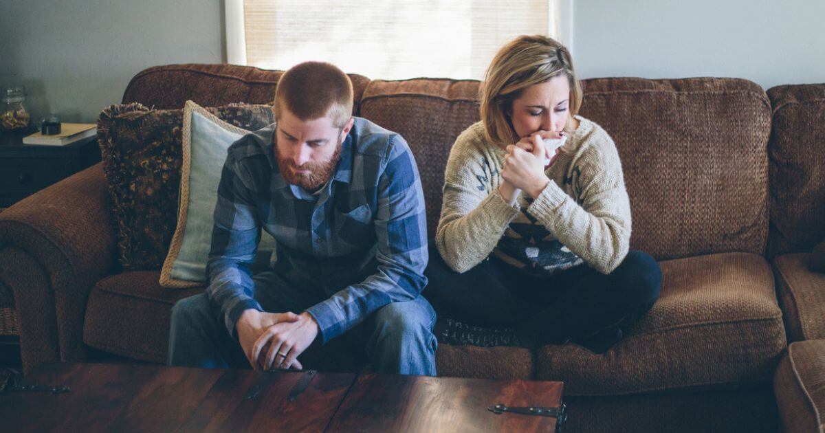 How should a Christian respond to a financial crisis?