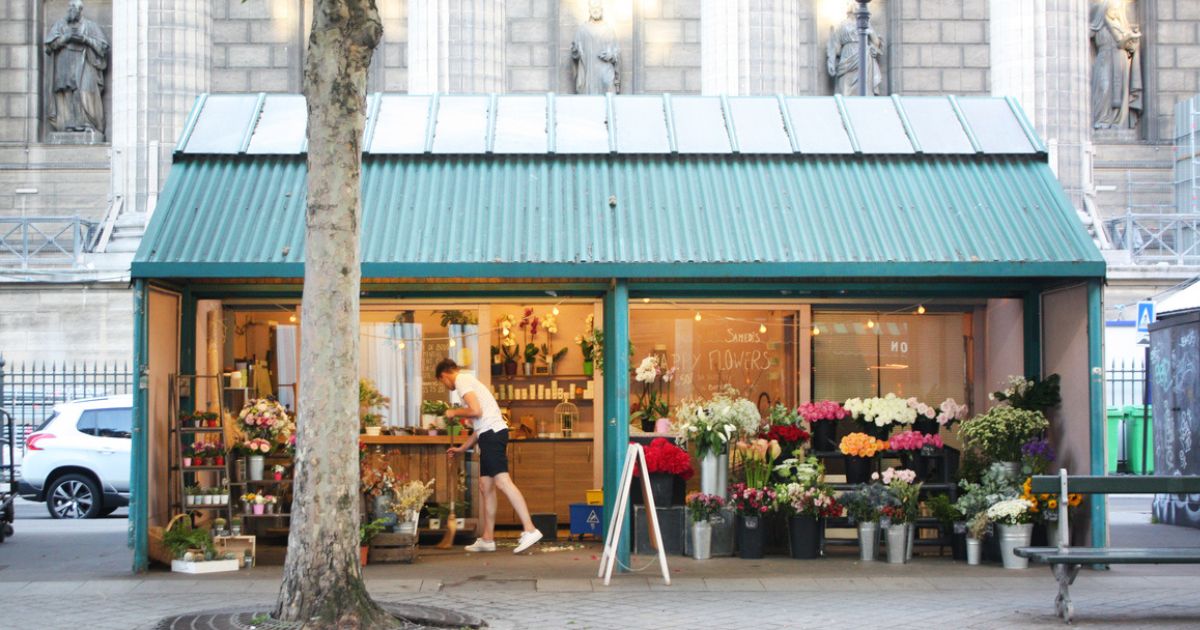 Should Christian businesses provide services for gay weddings? When anti-discrimination laws require a Christian business owner to contribute to a gay wedding, what should the owner do?