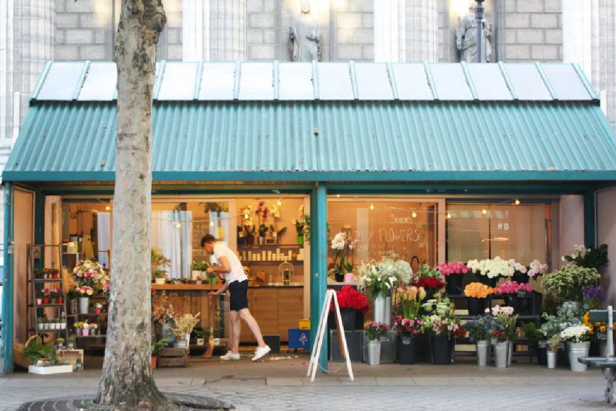 Should Christian businesses provide services for gay weddings? When anti-discrimination laws require a Christian business owner to contribute to a gay wedding, what should the owner do?