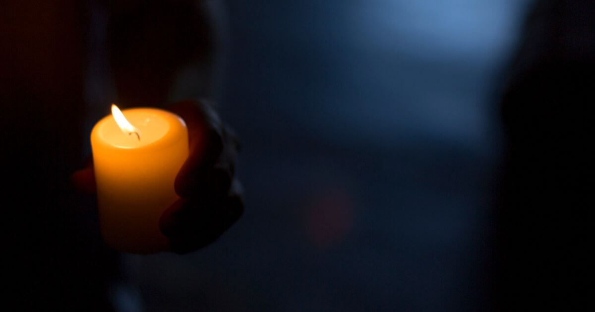 How does a person grieve or quench the Holy Spirit (1 Thessalonians 5:19; Ephesians 4:30)?