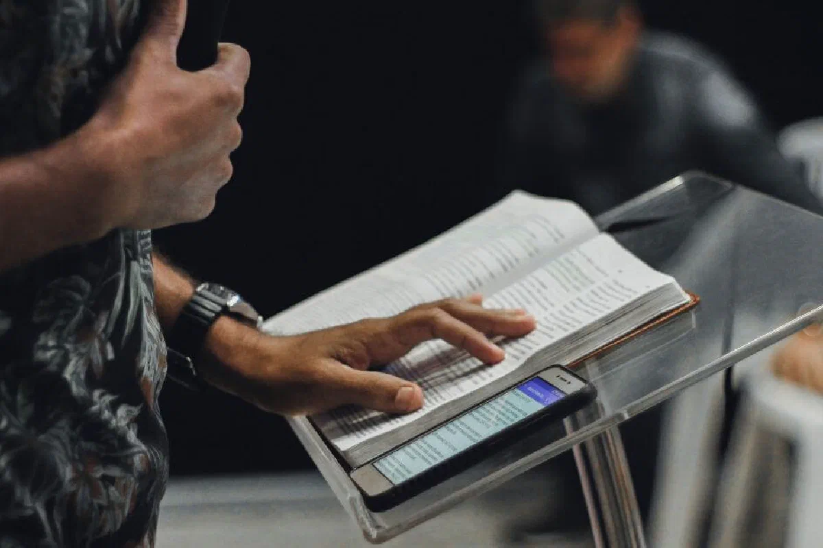 Should Christians judge the teachings of their leaders?