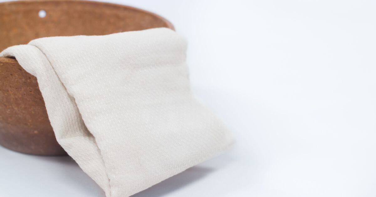 What is a laver in the Bible?