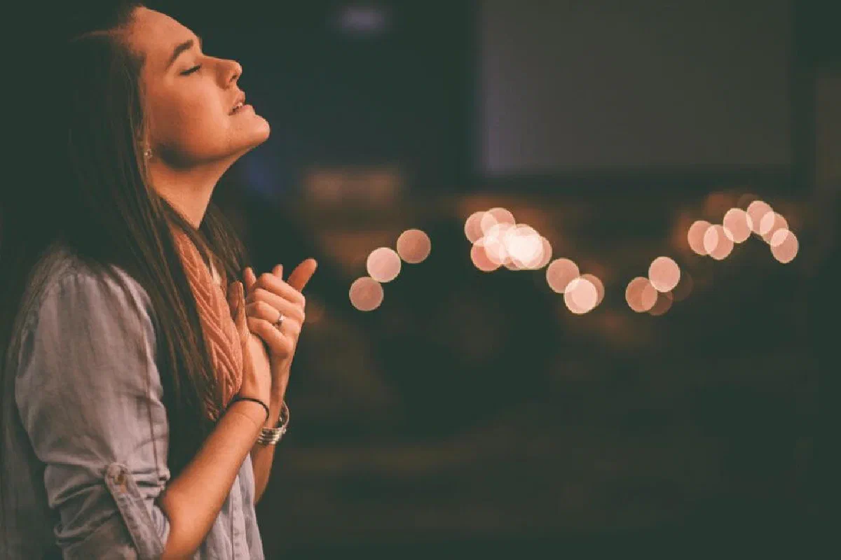 What is the living hope in 1 Peter 1:3?