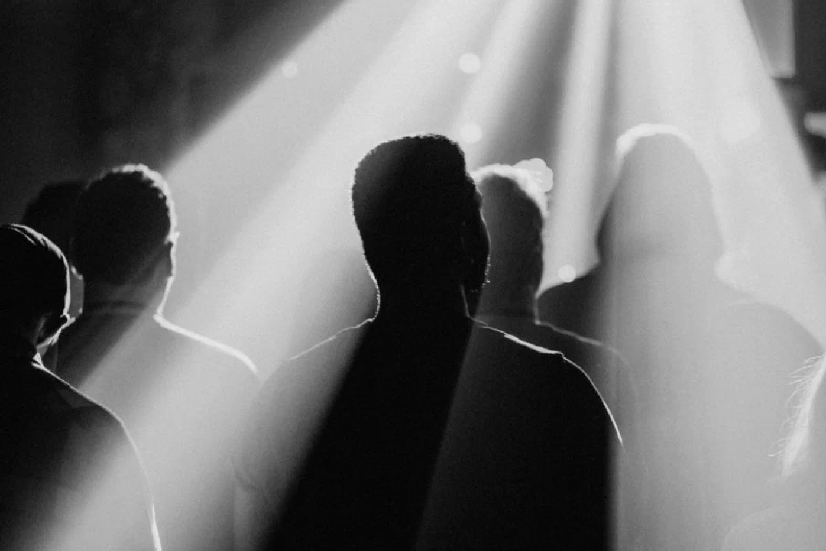 What is the manifest presence of the Holy Spirit? How is it different from God's omnipresence?