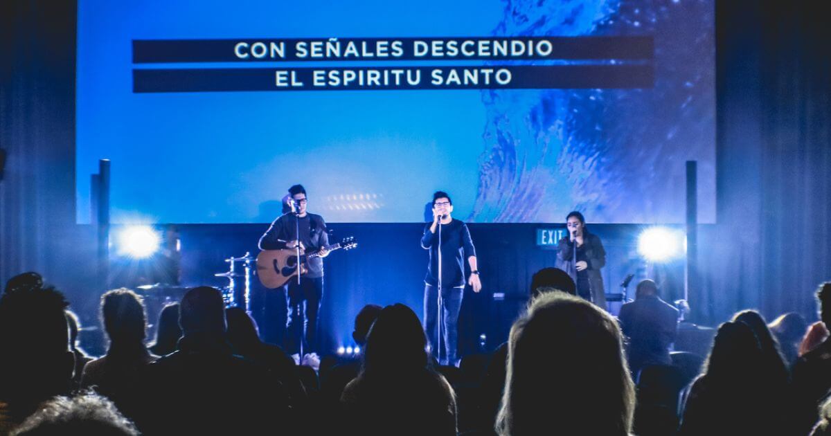 Should media be used in a worship service?