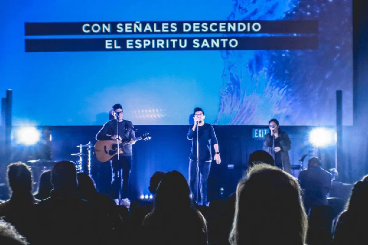 Should media be used in a worship service?