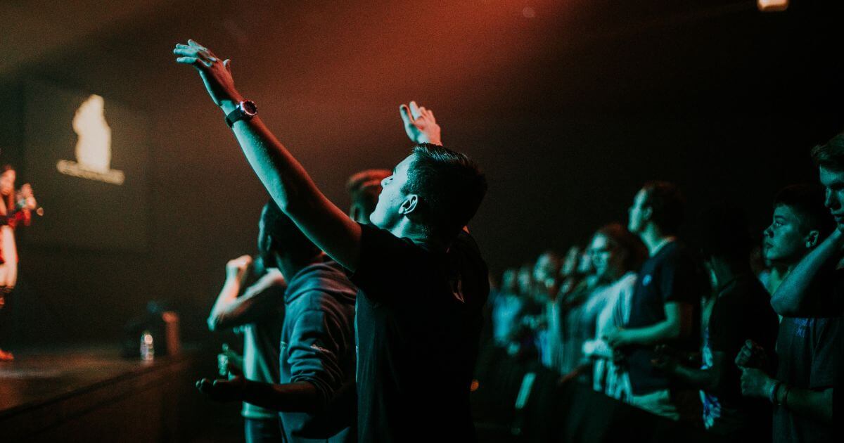 What does non-denominational mean? What do non-denominational churches believe?