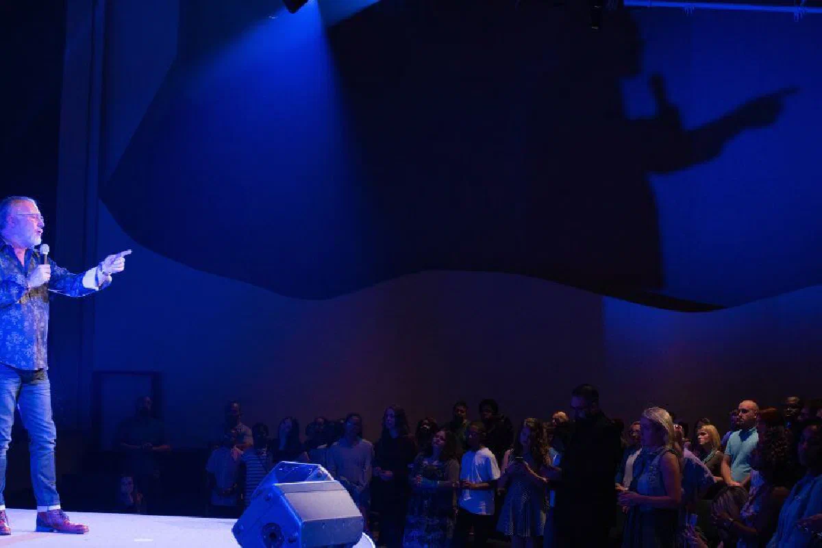 What is pastor worship?