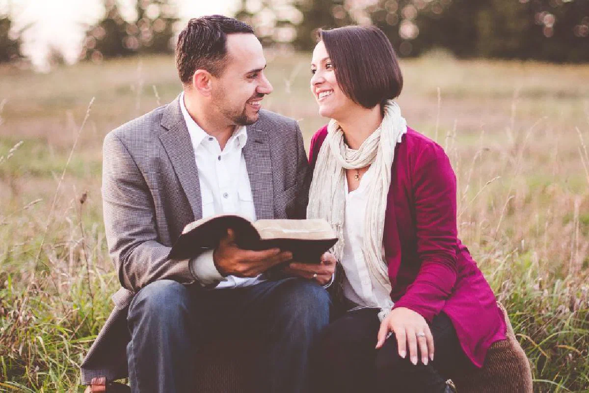 What is the role of the pastor's wife? Does a pastor's wife have a particular duty or role?