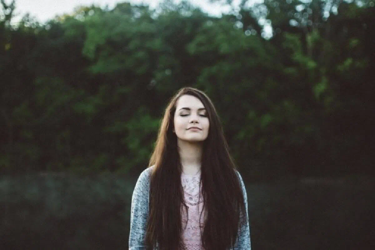 In what way is peace a fruit of the Holy Spirit?
