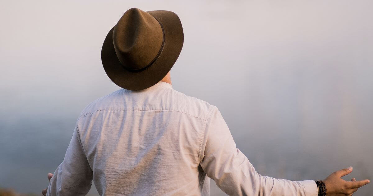 What does it mean to praise the Lord?