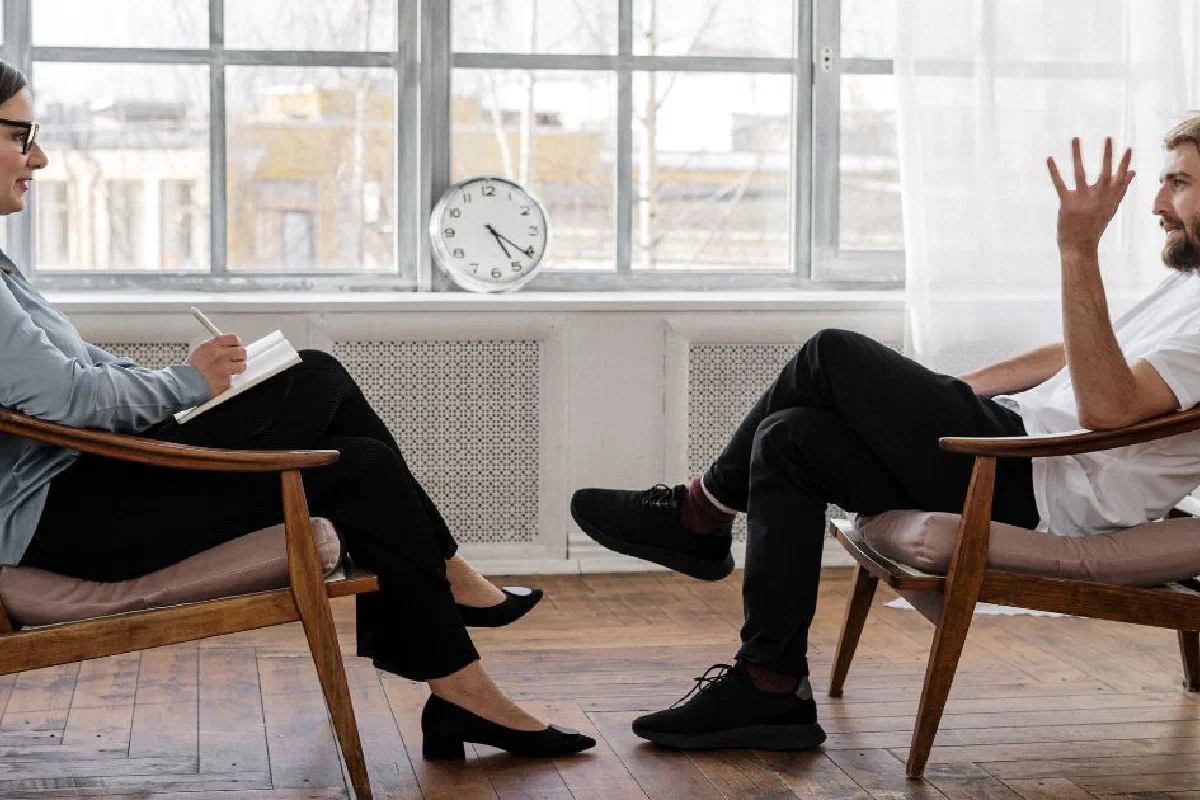 Should a Christian see a psychologist or psychiatrist?