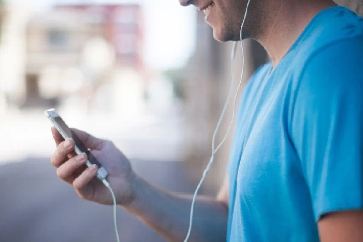 Is it okay for Christians to listen to secular music?