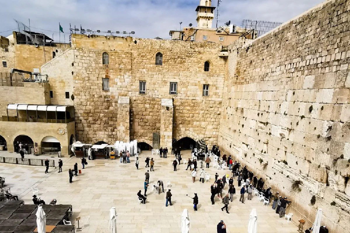 What does it mean to be the seed of Abraham?