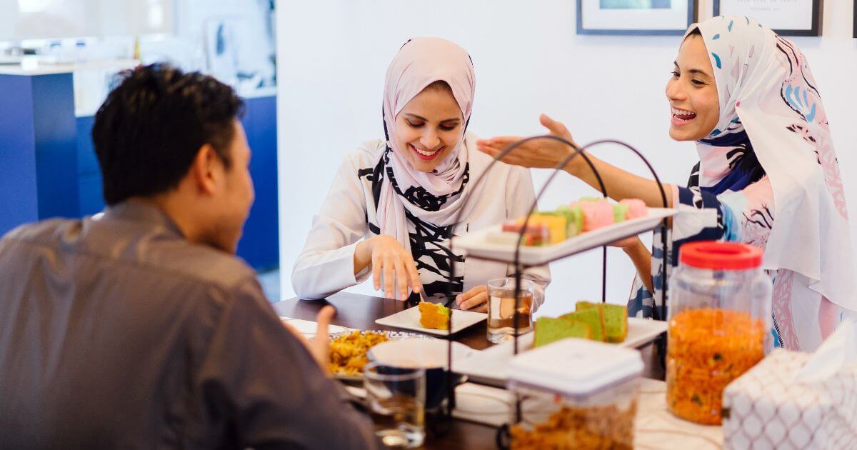 What are some tips on how to be sensitive to Muslim/Islamic culture?