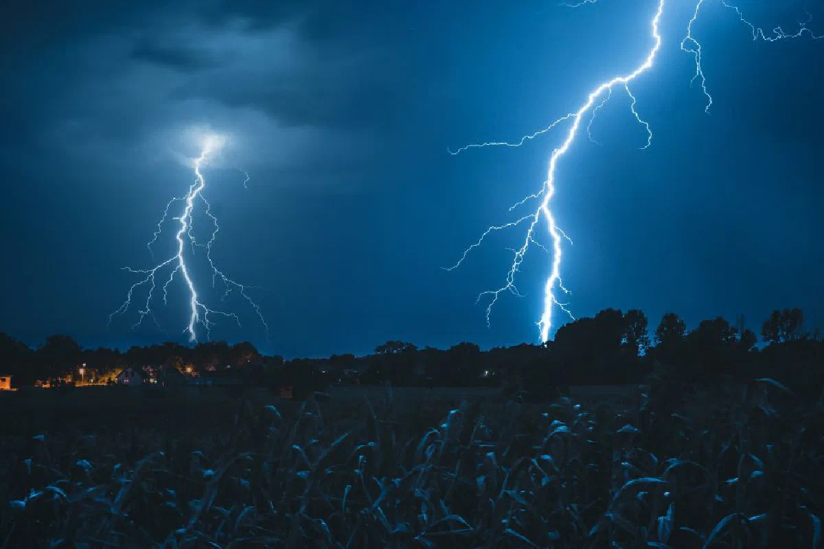 What is the meaning of the seven thunders in Revelation 10:1–7?