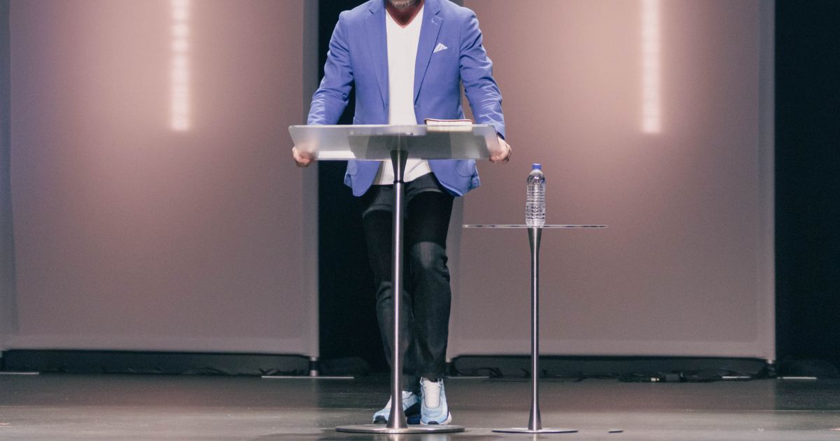 What are some signs of false teachers?