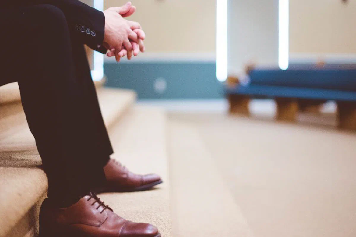 Is the simple church movement biblical? What is a simple church?