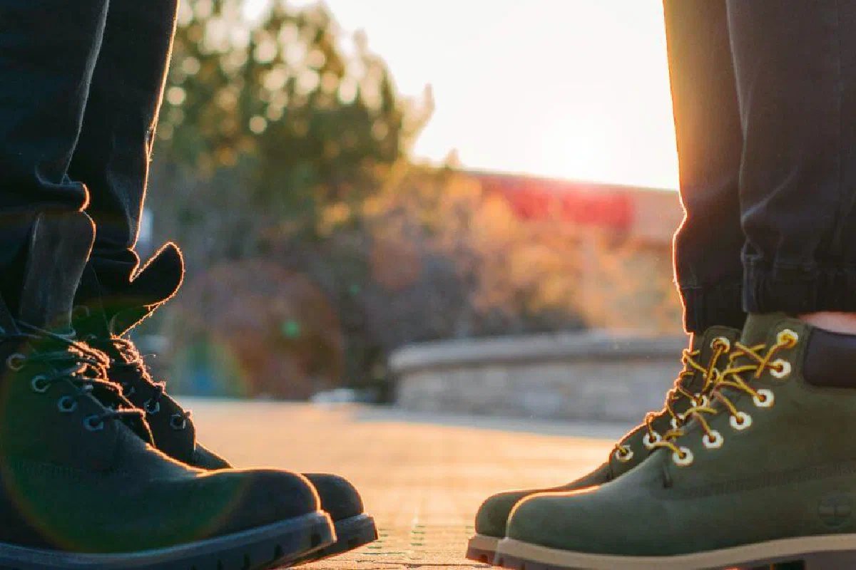 In Genesis 6:1-4, what were the identities of the sons of God and daughters of men?