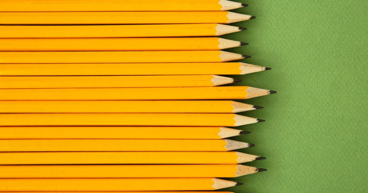 What is the literary device of synonymous parallelism used in Hebrew poetry?